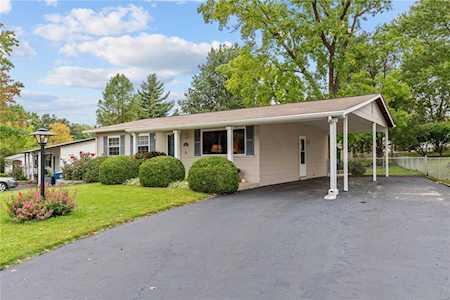 2615 Glenoak Dr Maryland Heights, MO 63043