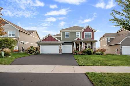 8090 Lakebridge Lane Victoria, MN 55386