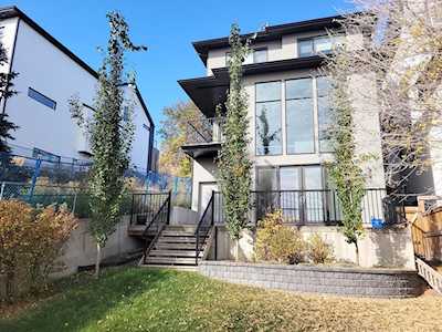1116 Bellevue Ave SE Calgary, AB T2G 4L1