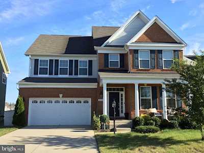 11312 Sierra Ln White Plains, MD 20695