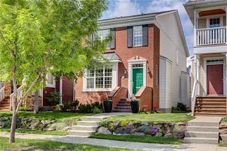 3807 20 St SW Calgary, AB T2T 6M7