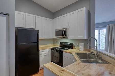 3572 Blue Jay Way #204 Eagan, MN 55123