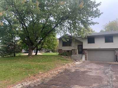 1374 Lakeside Circle Eagan, MN 55123