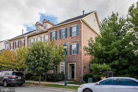 23921 Catawba Hill Dr Clarksburg, MD 20871