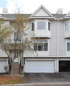 2533 Eagle Trace Lane Woodbury, MN 55129