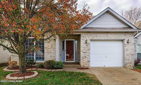 3214 Rainview Cir Louisville, KY 40220