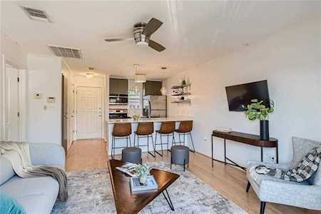 1422 Collier ST #211 Austin, TX 78704