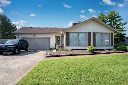 136 Camino Cir Hendersonville, TN 37075