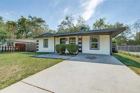 4528 Wiman Drive Fort Worth, TX 76119