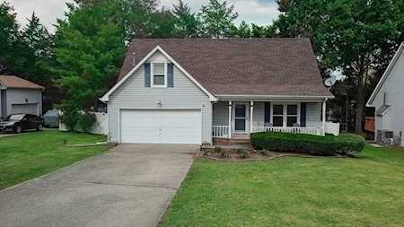 549 Woodland Hills Dr La Vergne, TN 37086