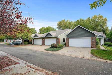 1681 Brueberry Lane Arden Hills, MN 55112