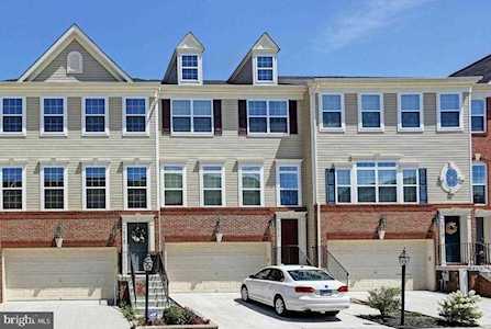 7517 Briargrove Ln Glen Burnie, MD 21060