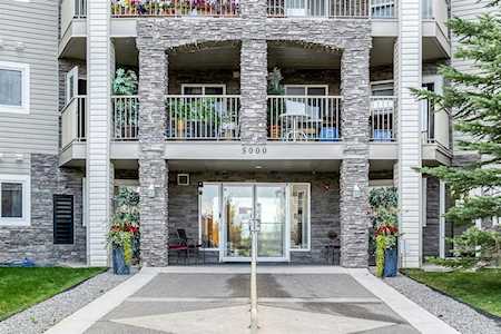5000 Somervale Ct SW #105 Calgary, AB T2Y 4L9