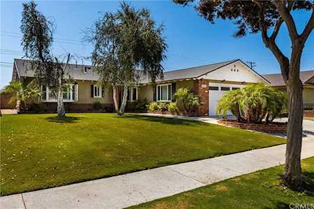 6692 Park Ave Garden Grove, CA 92845