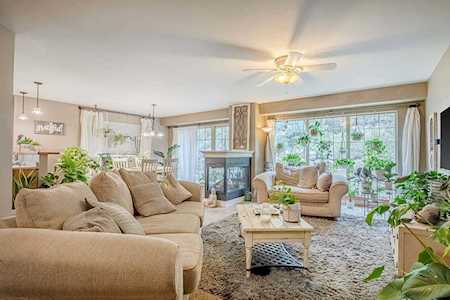 5690 Lexington St Mcfarland, WI 53558