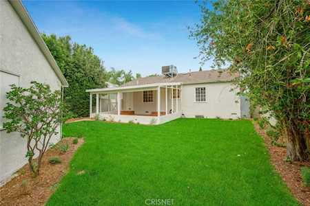 15014 Bassett St Van Nuys, CA 91405