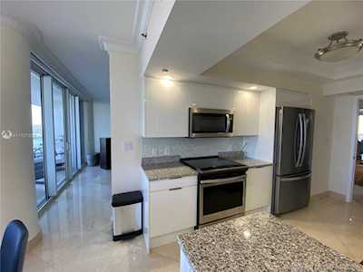7000 Island Blvd #1610 Aventura, FL 33160