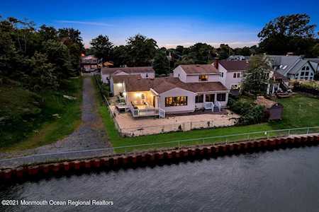 1136 Canal Dr Point Pleasant, NJ 08742