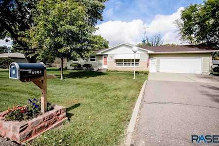 6904 W 8Th St Sioux Falls, SD 57107
