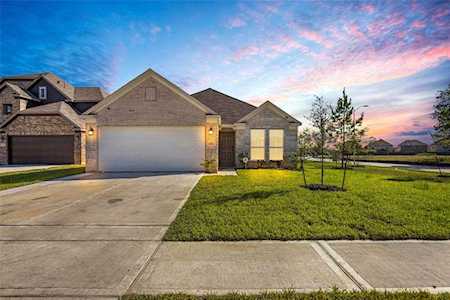 11102 Larkspur Dale Ct Houston, TX 77044
