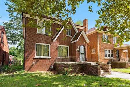 15036 Woodmont Ave Detroit, MI 48227