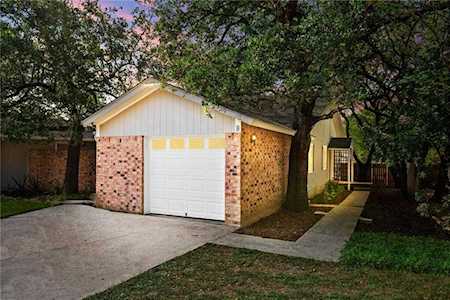 9013 Sawtooth LN #B Austin, TX 78729