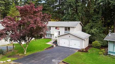 19009 62nd St E Lake Tapps, WA 98391