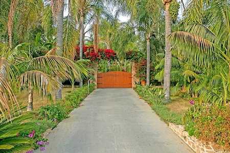 1703 Sienna Canyon Drive Encinitas, CA 92024