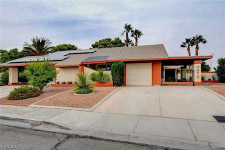 7070 Quarry Dr Las Vegas, NV 89147