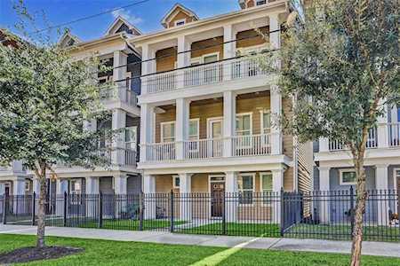 214 W 6th St Houston, TX 77007