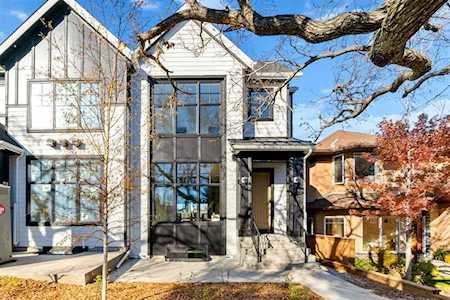 2036 45 Ave SW Calgary, AB T2T 2P5