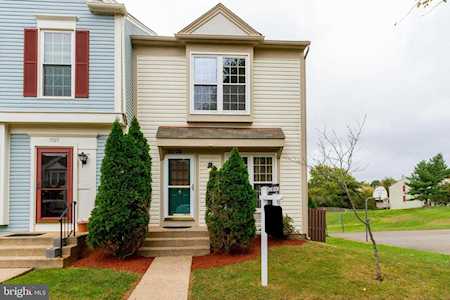 3029 Mcmaster Ct Herndon, VA 20171