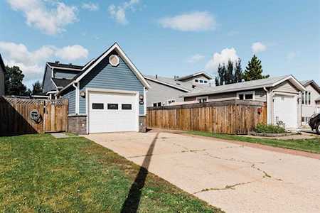 621 Timberline Dr Fort Mcmurray, AB T9K 1