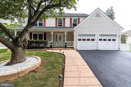 8313 Tea Rose Dr Gaithersburg, MD 20879