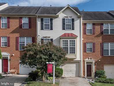 4005 Meadow Trail Ln Hyattsville, MD 20784