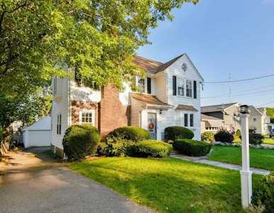 401 Pleasant St Milton, MA 02186