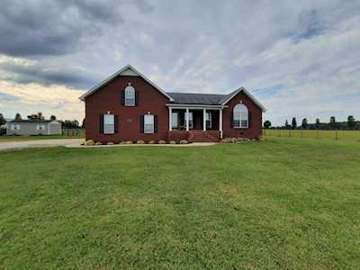 7311 Maple Springs Rd Manchester, TN 37355