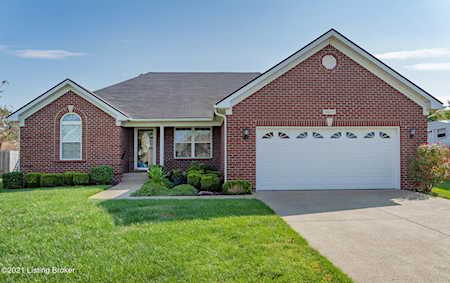 9807 Valley Farms Blvd Louisville, KY 40272