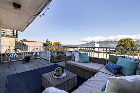 2234 W 1st Avenue #405 Vancouver, BC V6K 1G1