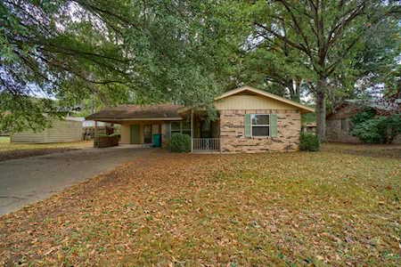 1704 S Glenwood Russellville, AR 72801