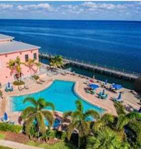 4954 Beach Dr SE #D St. Petersburg, FL 33705