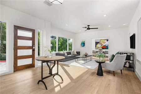 4010 Clawson RD #1 Austin, TX 78704
