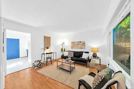 1336 E 15th Avenue Vancouver, BC V5N 2E4