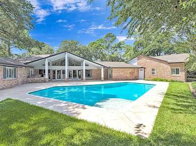 11214 Montebello Ct Piney Point Village, TX 77024