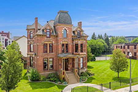 104 Edmund Place #5 Detroit, MI 48201
