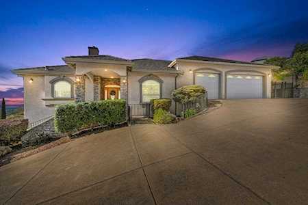 752 Deerbrooke Trail Auburn, CA 95603
