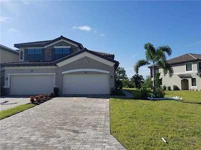 5843 Wake Forest RUN #104 Bradenton, FL 34211