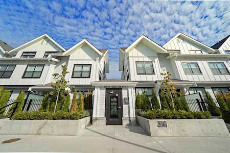 6933 Arcola Street #306 Burnaby, BC V5E 1H5