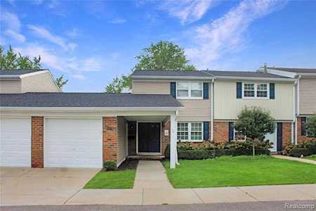 42377 Anchor Ct Northville Twp, MI 48167