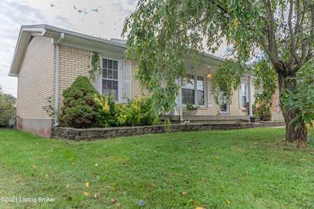 3445 Heatherfield Dr Louisville, KY 40216